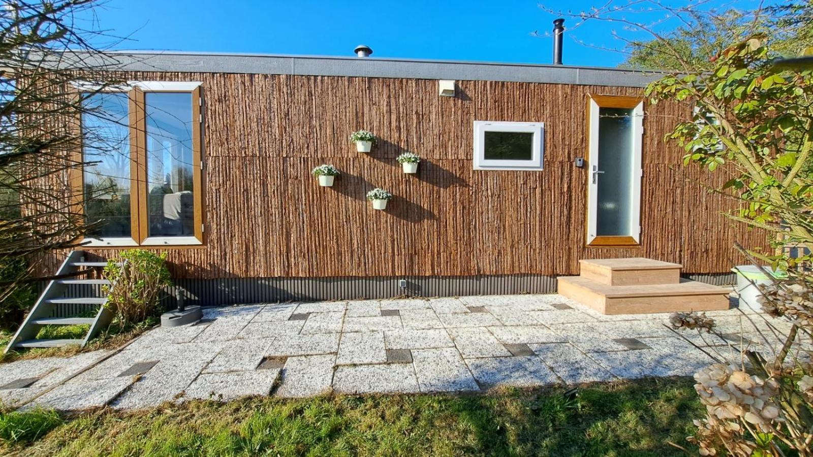 Het Witte Chalet Aan Het Water Van Monumentaal Fort Ooltgensplaat 외부 사진